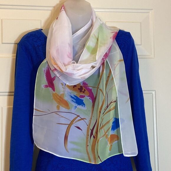 Vintage Accessories - New Silk And Viscose Women’s Scarf 🧣Size 57”x19”